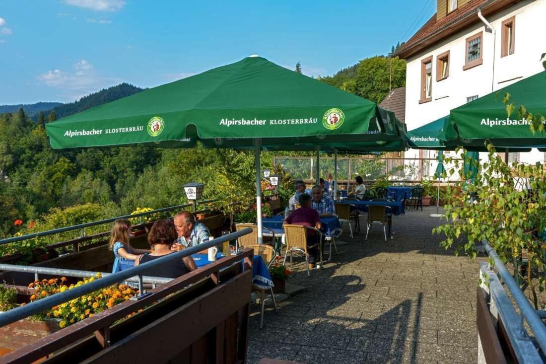 Hotel Landgasthof-Pension Ochsen à Forbach Extérieur photo